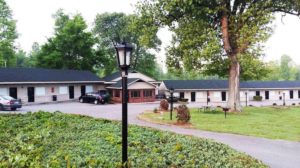 Kentucky Lake Inn Gilbertsville Exterior foto